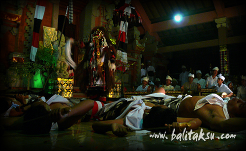 Odalan Pura Dalem Gede Peliatan Odalan Pura Dalem Gede Peliatan